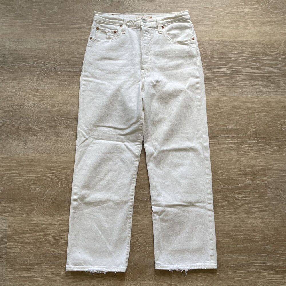 Levi's White Ribcage Straight Ankle Jeans